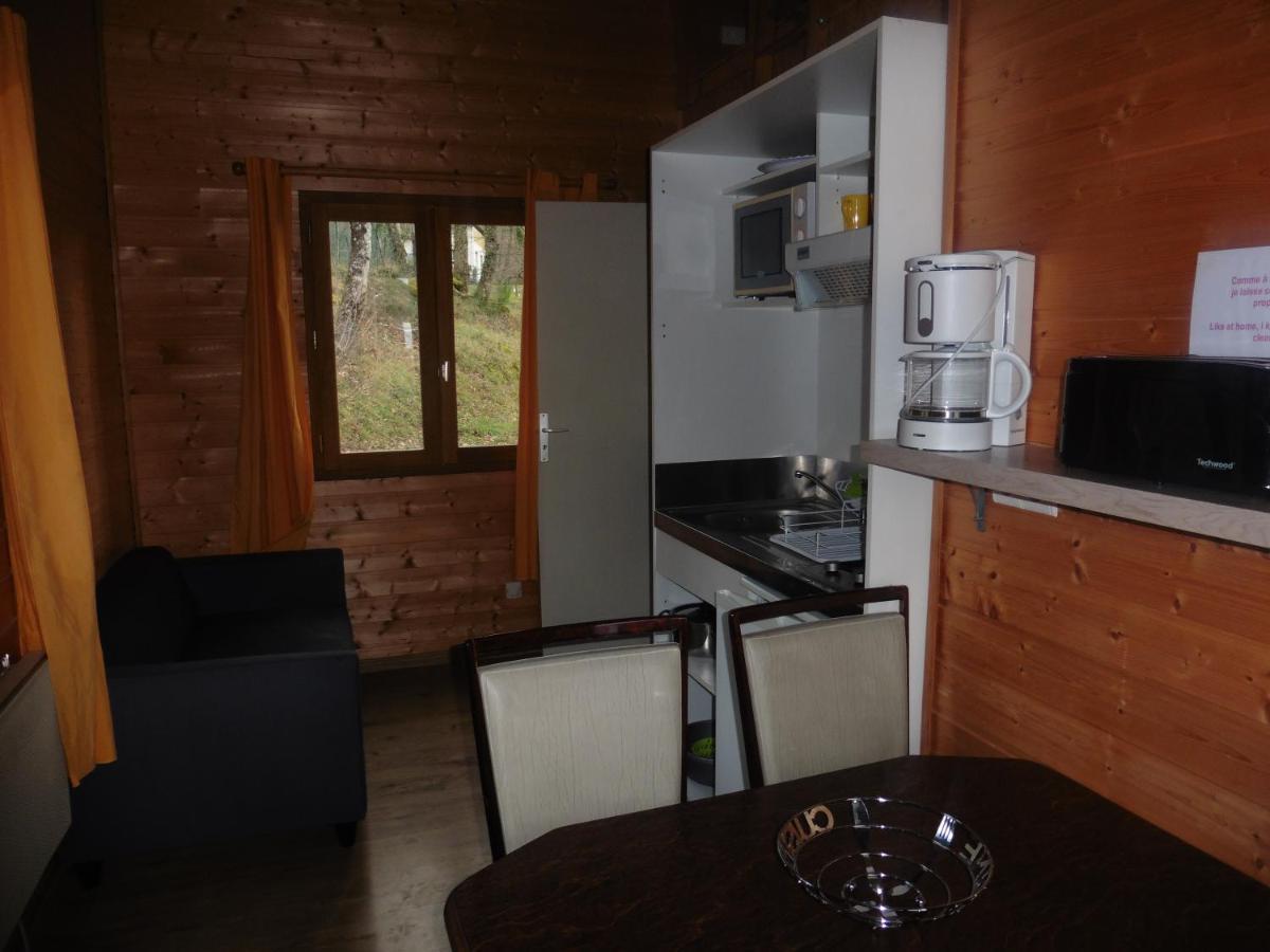 Camping Le Montbartoux Vollore-Ville Esterno foto