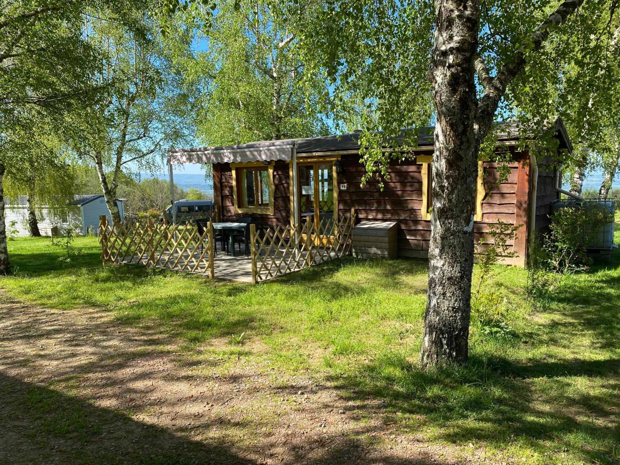 Camping Le Montbartoux Vollore-Ville Esterno foto