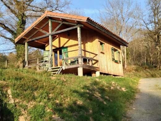 Camping Le Montbartoux Vollore-Ville Esterno foto